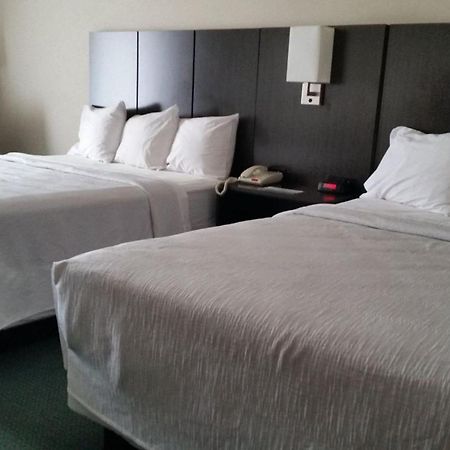 Gold Vault Inn Radcliff المظهر الخارجي الصورة